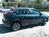Usata Ford Focus 102 CV (75 kW) 2006 Argento Utilitaria