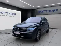Gebraucht VW Tiguan Life 150 PS (110 kW) 2023 Schwarz SUV