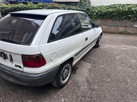 Gebraucht Opel Astra 90 PS (66 kW) 1992 Weiß Kleinwagen