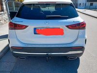 Second-hand Mercedes GLA250 AMG line 224 CP (164 kW) 2021 Alb SUV