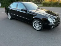 Gebraucht Mercedes E320 224 PS (164 kW) 2008 Schwarz Limousine