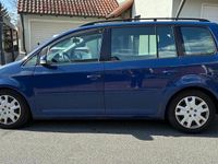 Gebraucht VW Touran Trendline 140 PS (102 kW) 2004 Blau Van / Kleinbus