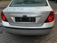 Gebraucht Ford Mondeo Ghia 2001 Silber Limousine