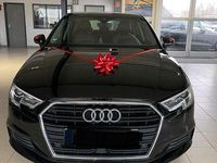 Gebraucht Audi A3 116 PS (85 kW) 2018 Schwarz Limousine