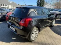 Gebraucht Suzuki Swift Comfort 83 PS (61 kW) 2023 Schwarz Kleinwagen