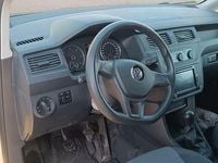 Second-hand VW Caddy Trendline 75 CP (55 kW) 2016 Alb Monovolum
