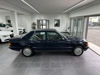 Gebraucht Mercedes 190 72 PS (52 kW) 1987 Blau Limousine