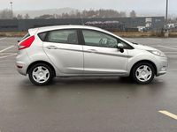 Gebraucht Ford Fiesta Trend 82 PS (60 kW) 2011 Silber Kleinwagen