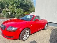 Gebraucht Audi TT Roadster 150 PS (110 kW) 2021 Rot Cabrio