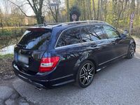 Gebraucht Mercedes C300 231 PS (169 kW) 2012 Blau Kombi