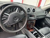 Gebraucht Mercedes ML320 224 PS (164 kW) 2005 Grau SUV