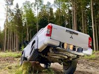 Gebraucht Mitsubishi L200 150 PS (110 kW) 2021 Weiß Abholung