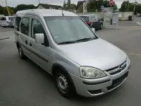 Gebraucht Opel Combo Edition 90 PS (66 kW) 2007 Silber Van / Kleinbus