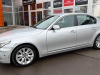 Gebraucht BMW 525 197 PS (144 kW) 2008 Silber (titansilber metallic) Limousine
