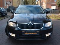 Gebraucht Skoda Octavia Elegance 105 PS (77 kW) 2014 Schwarz Kleinwagen