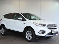 Gebraucht Ford Kuga Titanium 150 PS (110 kW) 2019 Weiß SUV
