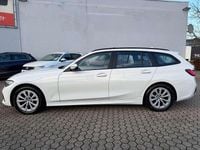 Gebraucht BMW 320e 190 PS (139 kW) 2021 Alpinweiss iii Kombi