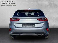 Gebraucht Kia Ceed Comfort 120 PS (88 kW) 2022 Lunarsilber Kleinwagen