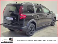 Neu Dacia Jogger Extreme 110 PS (80 kW) 2025 Schwarz Van / Kleinbus