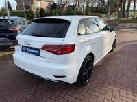 Gebraucht Audi A3 Sportback e-tron 204 PS (150 kW) 2020 Weiß Kleinwagen