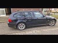 Gebraucht BMW 320 184 PS (135 kW) 2010 Schwarz Kombi