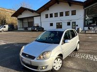 Gebraucht Ford Fiesta Ambiente 80 PS (58 kW) 2008 Grau Limousine