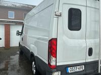 Gebraucht Iveco Daily 136 PS (100 kW) 2018 Weiß Van / Kleinbus