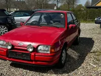 Używany Ford Escort 60 KM (44 kW) 1987 Czerwony Coupe