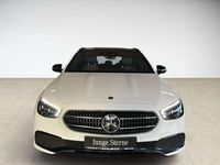 Gebraucht Mercedes E300 Avantgarde 320 PS (235 kW) 2022 Unilack polarweiß Kombi