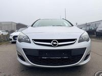 Gebraucht Opel Astra Edition 110 PS (80 kW) 2013 Argonsilber/sovereign/switchbl Kombi