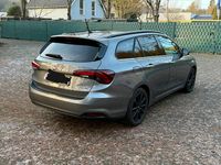 Gebraucht Fiat Tipo 120 PS (88 kW) 2014 Grau Kombi