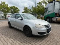Gebraucht VW Jetta Comfortline 116 PS (85 kW) 2006 Silber Limousine
