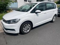 Gebraucht VW Touran Highline 150 PS (110 kW) 2018 Weiß Van / Kleinbus
