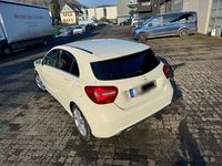 Gebraucht Mercedes A180 122 PS (89 kW) 2016 Weiß Limousine