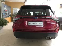 Neu Subaru Forester Platinum 136 PS (100 kW) 2026 Rot SUV