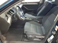 Gebraucht VW Passat GTE 156 PS (114 kW) 2021 Aquamarinblau metallic Kombi