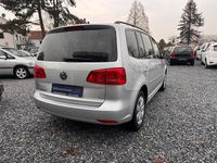 Gebraucht VW Touran 105 PS (77 kW) 2011 Silber Van / Kleinbus