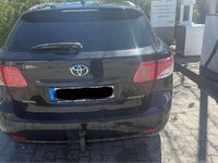 Gebraucht Toyota Avensis 132 PS (97 kW) 2011 Schwarz Kombi