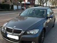 Gebraucht BMW 320 Sport Line 150 PS (110 kW) 2006 Grau Limousine