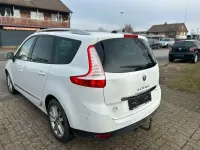 Gebraucht Renault Grand Scénic III Luxe 131 PS (96 kW) 2012 Weiß Van / Kleinbus