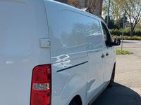 Gebraucht Opel Vivaro 143 PS (105 kW) 2020 Weiß Van / Kleinbus