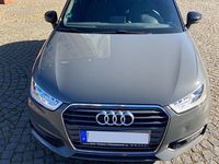 Gebraucht Audi A1 95 PS (69 kW) 2016 Grau Kleinwagen