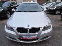 Gebraucht BMW 318 143 PS (105 kW) 2012 Lich silber Kombi