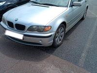 Gebraucht BMW 318 116 PS (85 kW) 2004 Silber Kombi