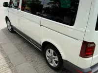Gebraucht VW Multivan 199 PS (146 kW) 2020 Weiß Van / Kleinbus