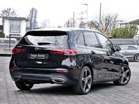 Gebraucht Mercedes B200 Progressive 163 PS (119 kW) 2022 Kosmosschwarz metallic Van / Kleinbus