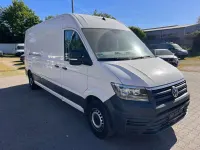 Second-hand VW Crafter 102 CP (75 kW) 2023 Alb Van