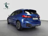 Gebraucht BMW 220 Performance 163 PS (119 kW) 2025 Blau Van / Kleinbus