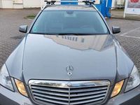 Gebraucht Mercedes E200 Elegance 136 PS (100 kW) 2012 Silber Kombi