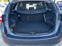 Gebraucht Hyundai i30 Premium 135 PS (99 kW) 2016 Grau Kombi